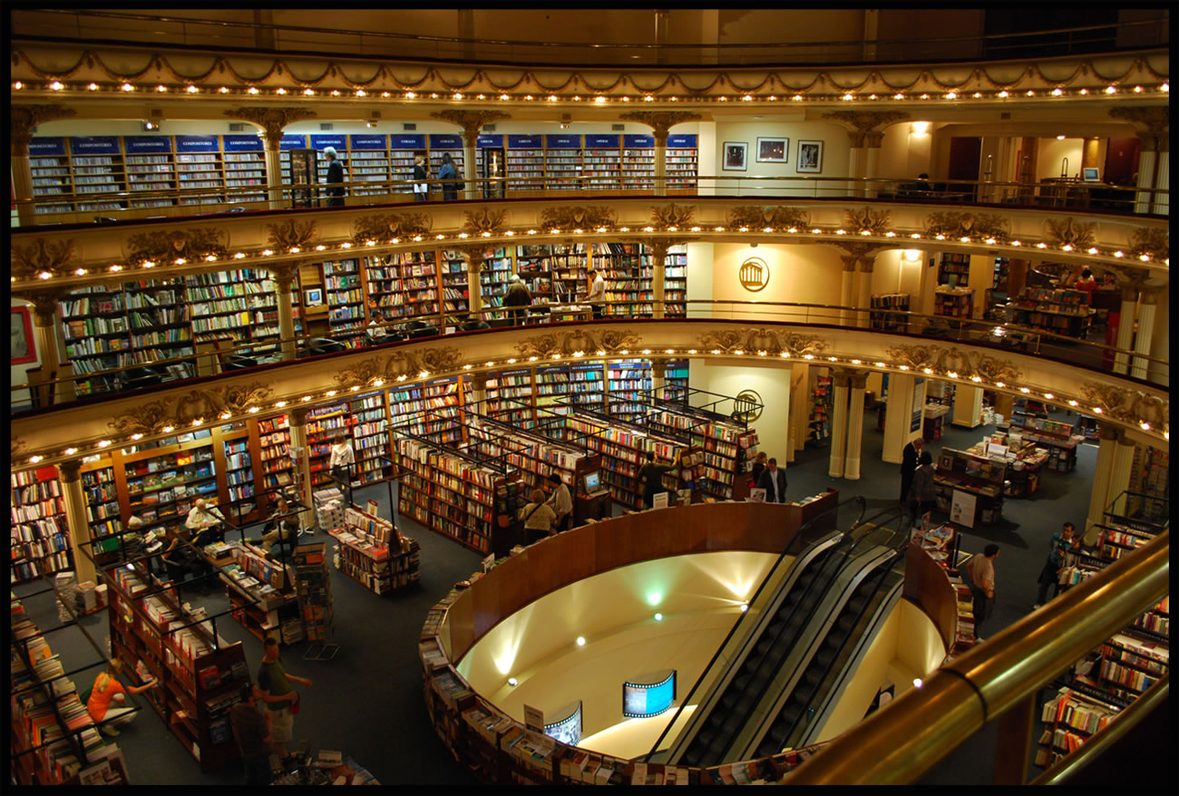 La Capital We wouldn’t mind getting lost in here!